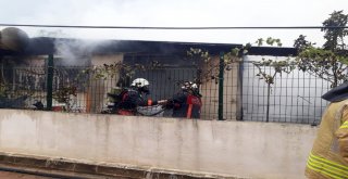 Şilede Bir Ev Alev Alev Yandı