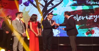 Gençlik Ve Spor Bakanı Kasapoğlundan Gençlere Müjde