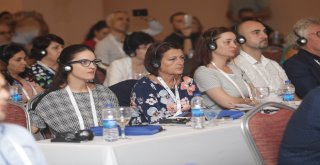 Türel: “Kütüphane Denince İlk Akla Gelen Kurum Büyükşehir Belediyesi”