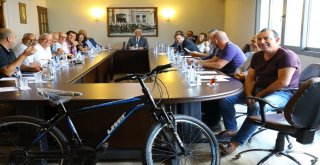 Belediye Meclisinde Bisiklet Çekilişi Yapıldı