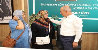 Başkan Akgün, Bu Bayramı Da Büyükçekmece Ailesi İle Geçirdi