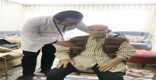 Büyükçekmecede Sevgi Eli Market İhtiyaç Sahiplerinin Yüzünü Güldürüyor