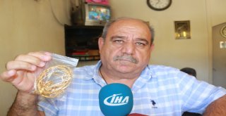 Kuyumcularda Dolar Ve Altın Bozdurma Yoğunluğu Yaşanıyor