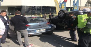 (Özel) Beyoğlunda Sürücü Takla Atan Otomobilden Burnu Bile Kanamadan Çıktı