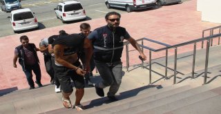 Şaşkın Hırsızlar Çaldıkları Para Kasasını Kaçarken Düşürdü