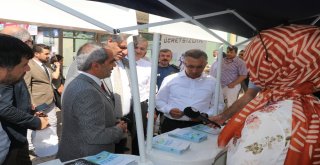 Vali Çeber Ve Rektör Polat Kayıt Yapan Öğrencilerle Bir Araya Geldi