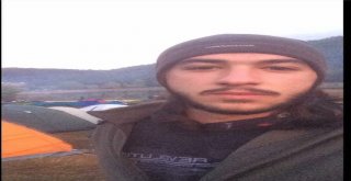 Babası Annesini Dövmesin Diye Araya Girdi Boğazından Bıçaklandı