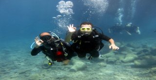 Fethiye Kaymakamı, Su Altı Dalışı Gerçekleştirdi