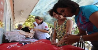 Ayvalıkta ‘Şefkatli Eller İhtiyaç Sahibi Çocukların Bayramlıkları İçin Birleşti