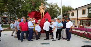 Sidede Girit Kahvesi Ve Atatürk Anıtı Açıldı