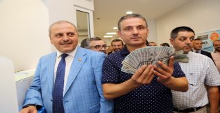 Kağıthaneli Esnaf Ve İş Adamlarından Cumhurbaşkanı Erdoğanın Dolar Çağrısına Destek