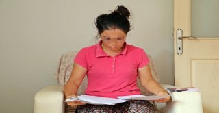 İstanbuldan Gelen Kızına Pasta Sürprizi Yapmak İstedi, Hastanelik Oldu