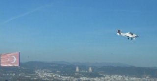 Pilotlar Cumhuriyet Bayramını Gökyüzünde Görkemli Bir Gösteriyle Kutladı