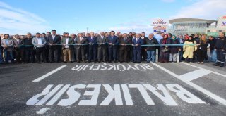 Ayvalık Girişi Duble Yol Haline Geldi