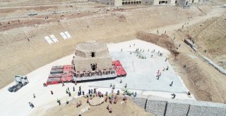 Tarihi Artuklu Hamamı Yeni Yerine Taşındı