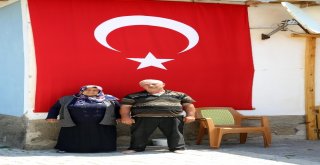 15 Temmuzda Bir Oğlunu Gazi Bir Oğlunu Da Şehit Veren Aile İdam İstiyor