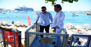 Dünyada Ve Türkiyede İlk Olan Görme Engelliler Yüzme Parkuru Bodrumda Açıldı