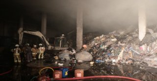 Tuzlada Organize Sanayi Bölgesinde Korkutan Yangın