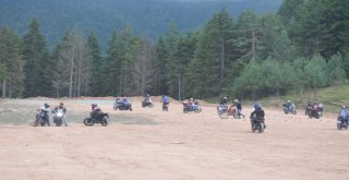 En Yavaş Motosiklet Olabilmek İçin Yarıştılar