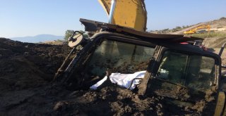 Fethiyede Kepçe Operatörü Hayatını Kaybetti