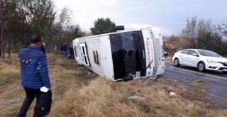 Edirnede Askeri Personeli Taşıyan Servis Kaza Yaptı: 13 Yaralı