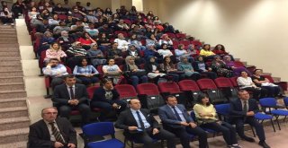 Erü Rektörü Eczacılık Fakültesi Öğrencileriyle Buluştu