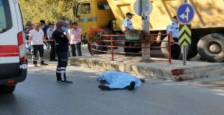 Otomobilin Çarptığı Yaya 30 Metre İleri Fırladı