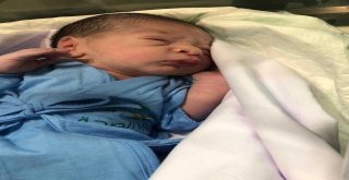 Arafat Dağında Doğan İlk Bebek