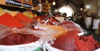 (Özel) Meşhur Kışlık Antep Salçası Tezgahlardaki Yerini Aldı