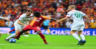 Uefa Şampiyonlar Ligi: Galatasaray: 1 - Lokomotiv Moskova: 0 (İlk Yarı)