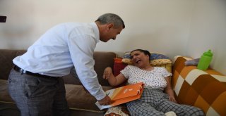 ‘Tut Elimden Projesine Ödül