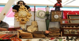 Antika Meraklıları Bu Pazara Akın Ediyor