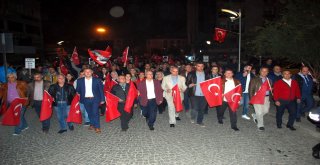 Salihli, Cumhuriyet Bayramında Fener Alayı İle Aydınlandı