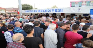 Erzincan Belediyesinden Vatandaşlara Aşure İkramı