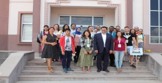 Sü-Tömer, Yabancı Öğrencilere Türk Kültürünü Tanıtıyor