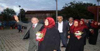 Kaçarak Evlenen 8 Çift 40 Yıl Sonra Düğün Yaptı