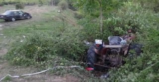 Kastamonuda Traktör İle Otomobil Çarpıştı: 1 Ağır Yaralı