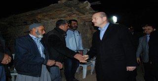 İçişleri Bakanı Soylu, Şehit Ferruh Dikmenin Evini Ziyaret Etti