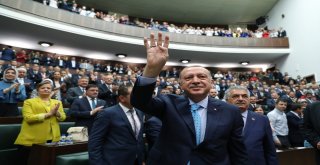 Cumhurbaşkanı Recep Tayyip Erdoğan: Özilin Takındığı Tavır Millidir. Gözlerinden Öpüyorum