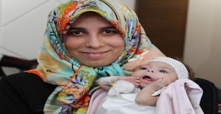 Antalyada 2.8 Kilo Ağırlığındaki 6 Aylık Bebeğe 100 Gramlık Karaciğer Nakli