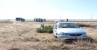 Bebeğini Hastaneye Götürürken Şarampole Yuvarlandılar: 3 Yaralı