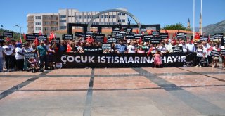 Antalyada Çocuk İstismarı Protesto Edildi