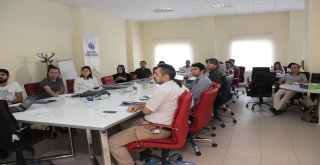 Erciyes Teknoparkta “Tübitak 2244 Sanayi Doktora Programına” İlişkin Bilgilendirme Etkinliği Düzenlendi