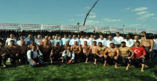 Altın Kirazın Başpehlivanı Ali Gürbüz Oldu