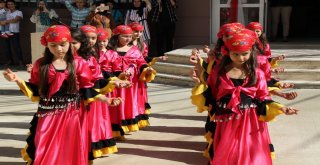 Yeni Eğitim Öğretim Dönemi Başladı, Binlerce Öğrenci Ders Başı Yaptı