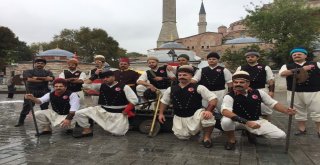 Tarihi ‘Tulumbacılardan Sultanahmet Meydanında Gösteri