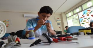 Suriyeli Ahmetin İcatları Beğeni Topluyor