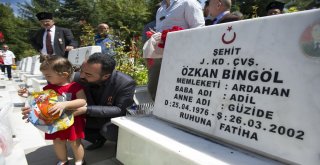 Şehit Yakınları Ve Gazilerden Cebeci Askeri Şehitliğine Ziyaret