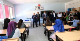 Taşovada Emine Bursalı İmam Hatip Ortaokulunun Açılışı Yapıldı