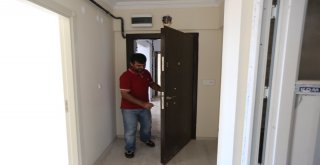 Sivas Belediyesi Vefa Konutlarını Hak Sahiplerine Teslim Etti